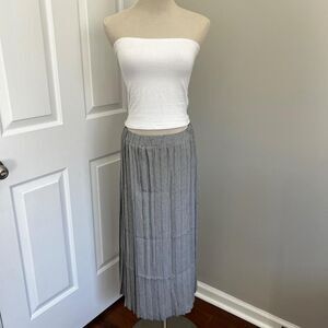 VINTAGE BLACK AND‎ WHITE PLAID PLEATED MAXI SKIRT